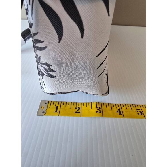 Crossbody Bag with Matching Coin Purse - Picture 9 of 9